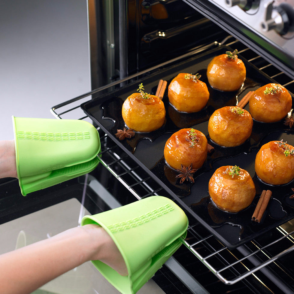 Non Spill Baking Sheet, 12 x 6 inches