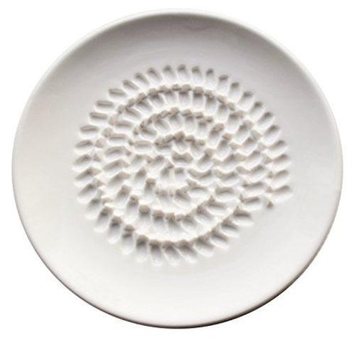 Black Garlic Grater Plate