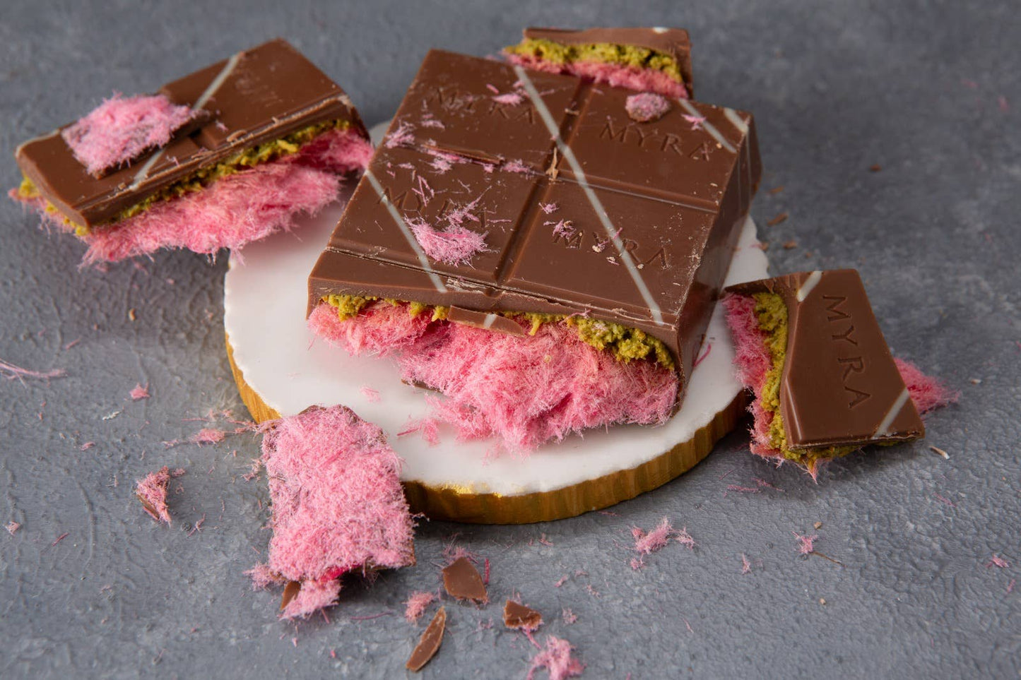 Viral Angel Hair Dubai Chocolate Bar, Pink Cotton Candy