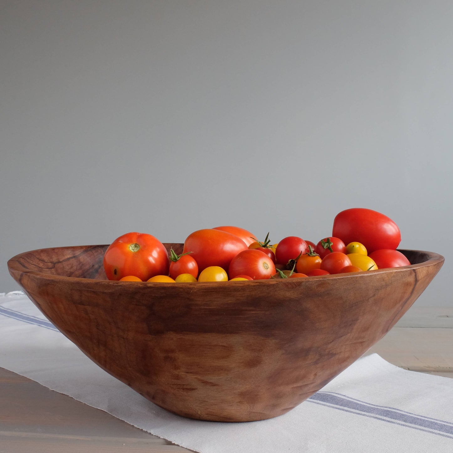 17" Large Classic Round Wood Salad Bowl | Wood Bowl