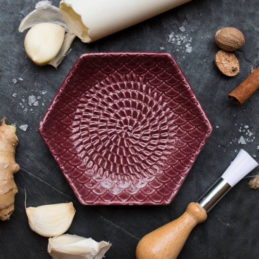 Grater Plate with Peeler and Brush, Wine