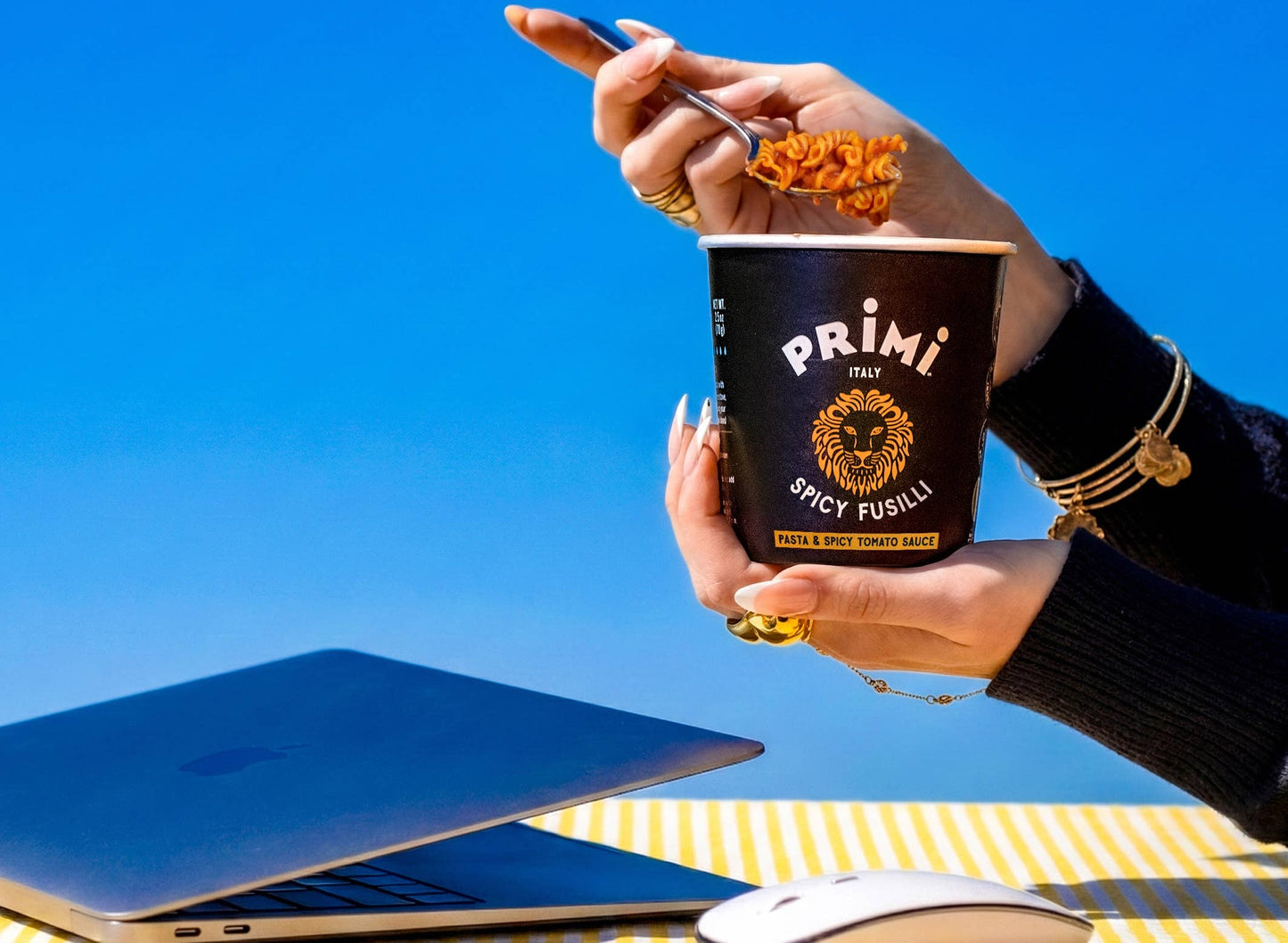 Primi Spicy Fusilli Pasta Cup