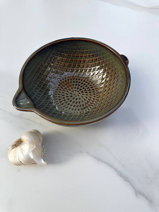 The Grate Bowl, Tortoise