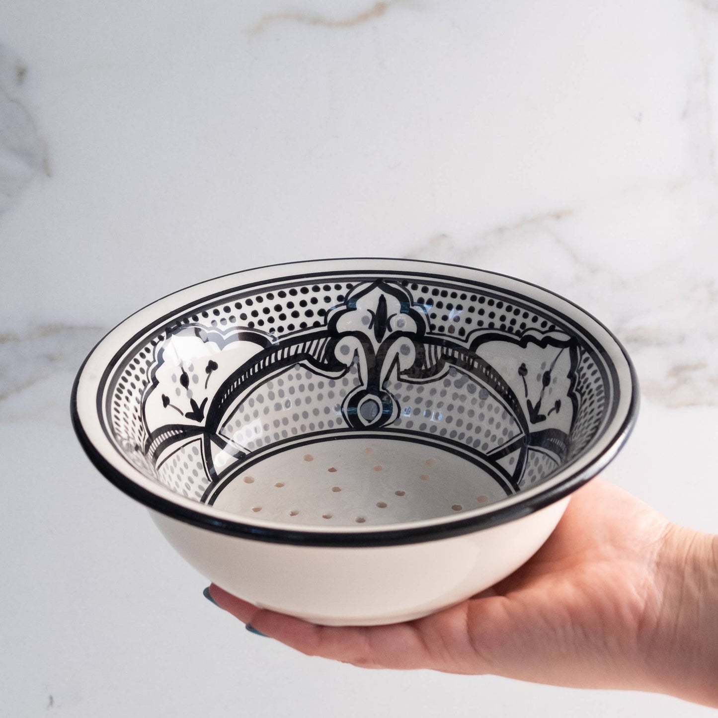 Haqima Ceramic Berry Bowl, Stoneware Colander, Strainer