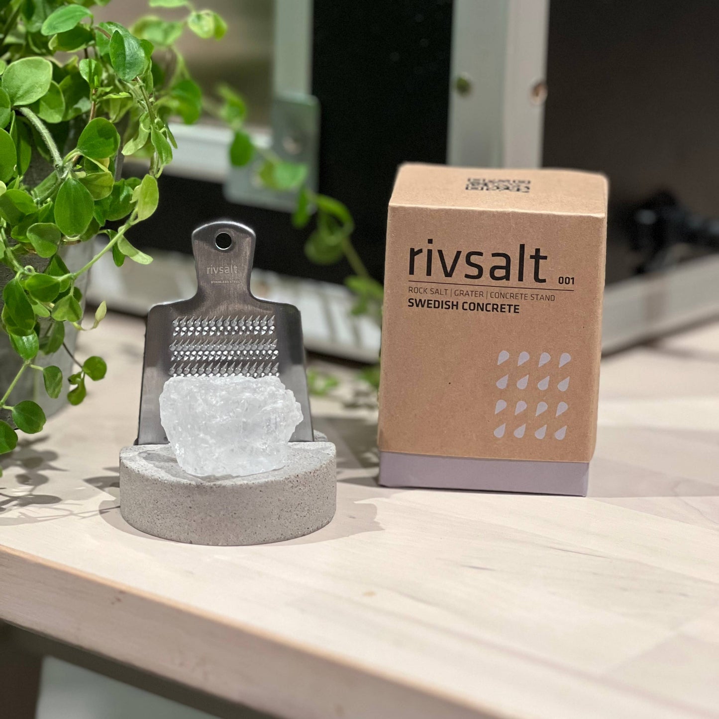 RIVSALT, Swedish Concrete Salt Rock Gift set