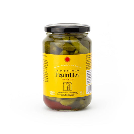 Triana Olivas. Spicy Gherkins. Pepinillos picantes.