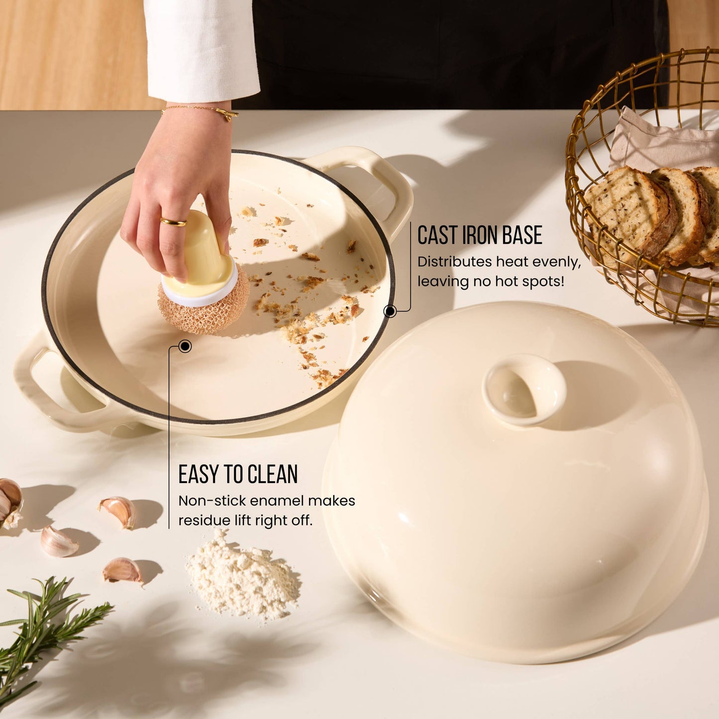 Kook Enameled Cast Iron Bread Oven: Black