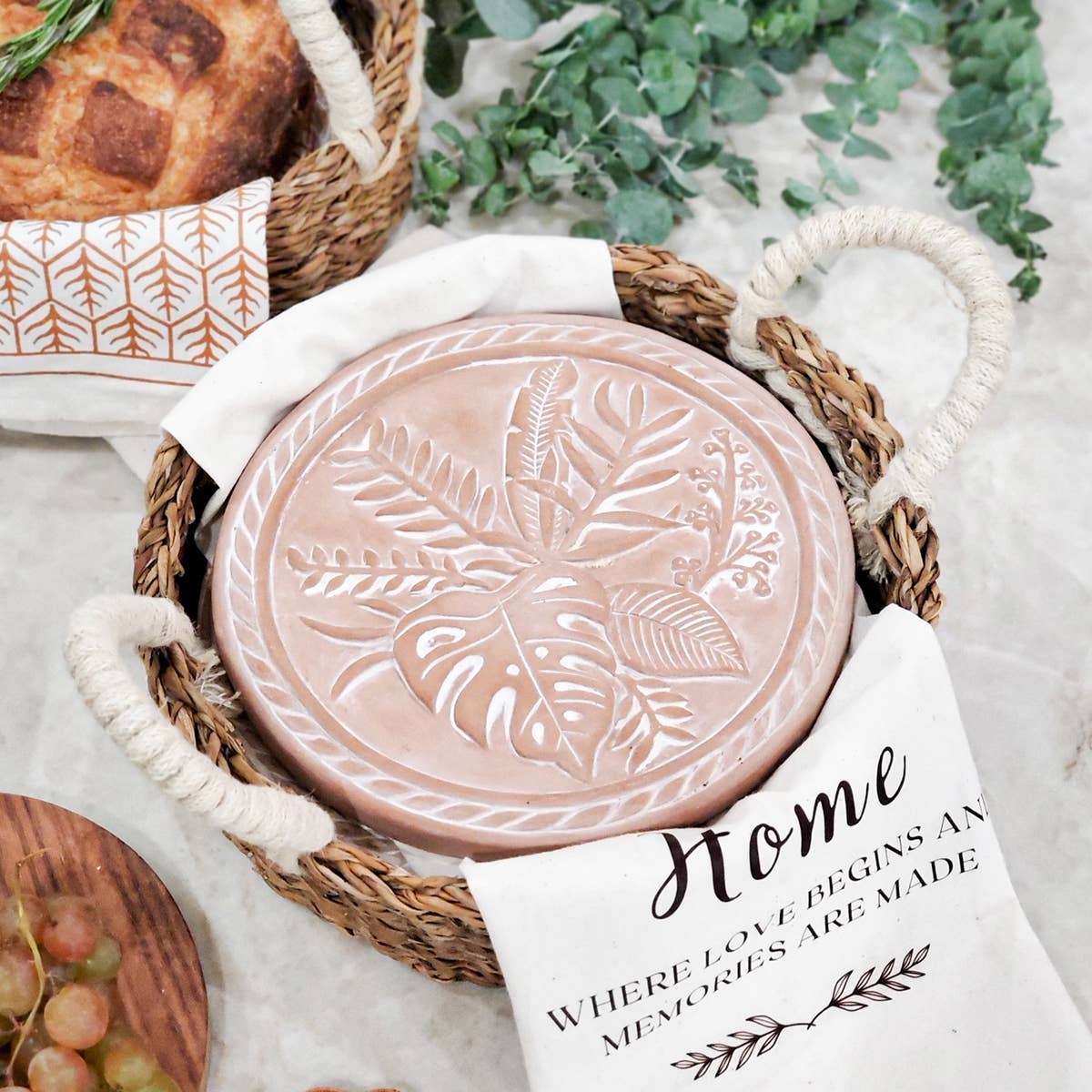 Handmade Bread Warmer & Wicker Basket - Plant Round