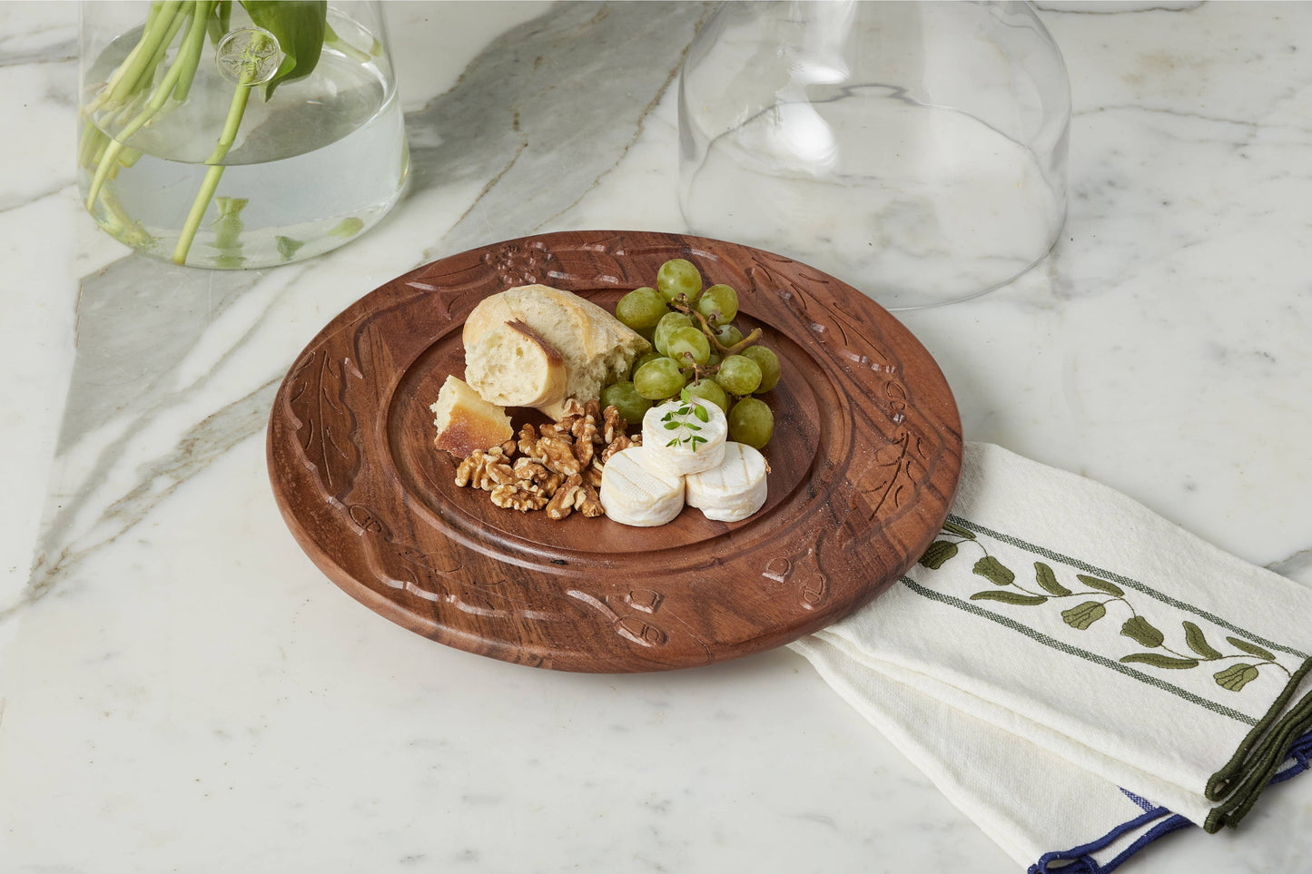 Vintage English Bread Board, Medium Round