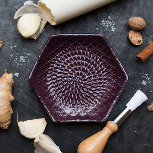 Grater Plate with Peeler and Brush, Eggplant