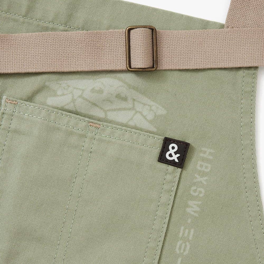 The Essential Apron, STAR WARS™ Grogu